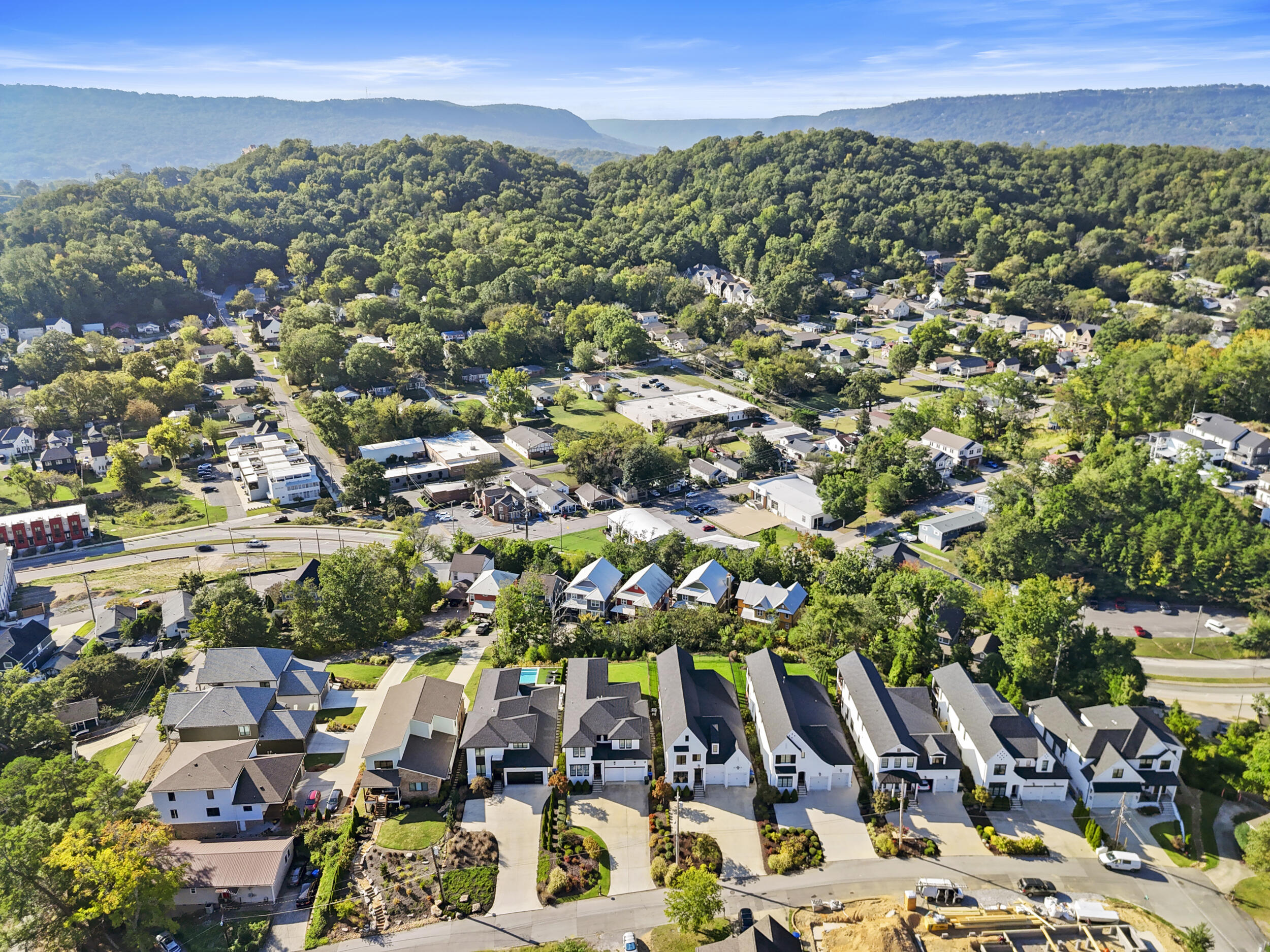 825 Stellar View Chattanooga, TN 37405 - Photo 46 of 47 dji_20251003044557_0038_d