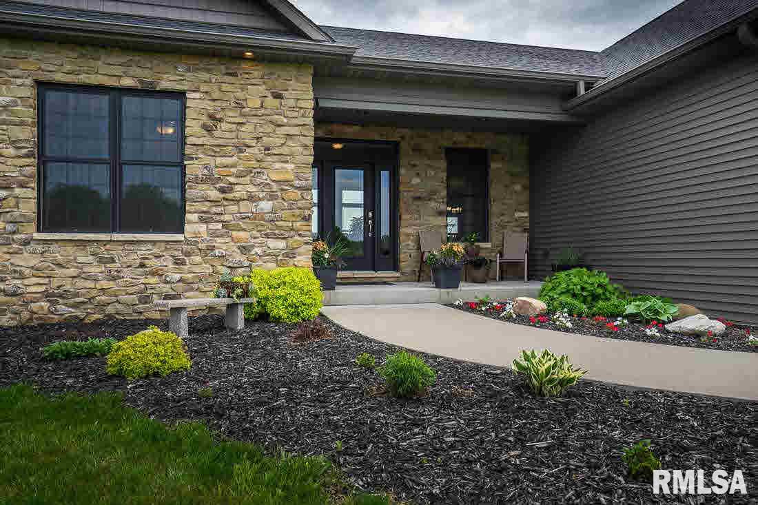 1951 North Tipton Road Muscatine, IA 52761 - Photo 1 of 24 Gallery Image 1