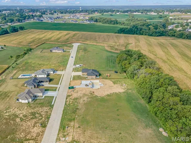 $87,500 | 588 Legacy Drive, Waterloo, IL 62298