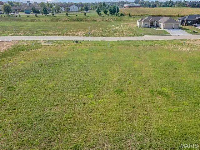 $87,500 | 588 Legacy Drive, Waterloo, IL 62298