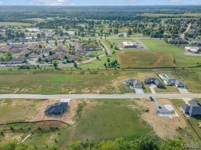 $87,500 | 588 Legacy Drive, Waterloo, IL 62298