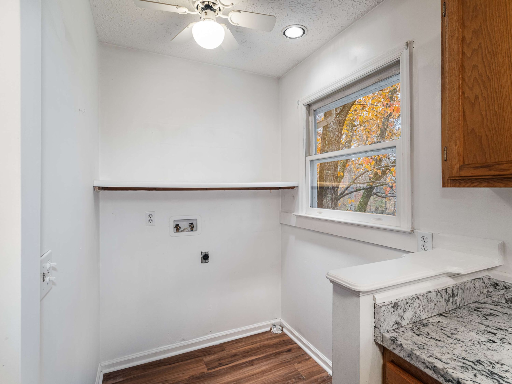 7125 Sutton Place Fairview, TN 37062 - Photo 17 of 36 a view of utility room