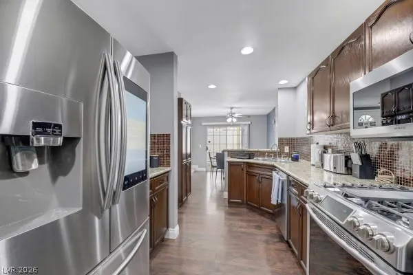 $2,400 | 7938 Cina Avenue, Las Vegas, NV 89147