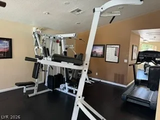 $2,400 | 7938 Cina Avenue, Las Vegas, NV 89147