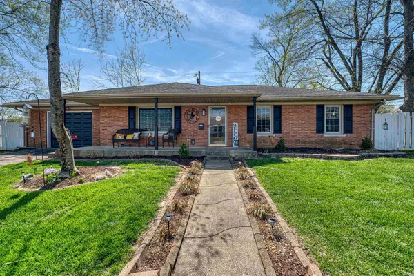$202,900 | 718 Davis Drive, Mount Vernon, IN 47620