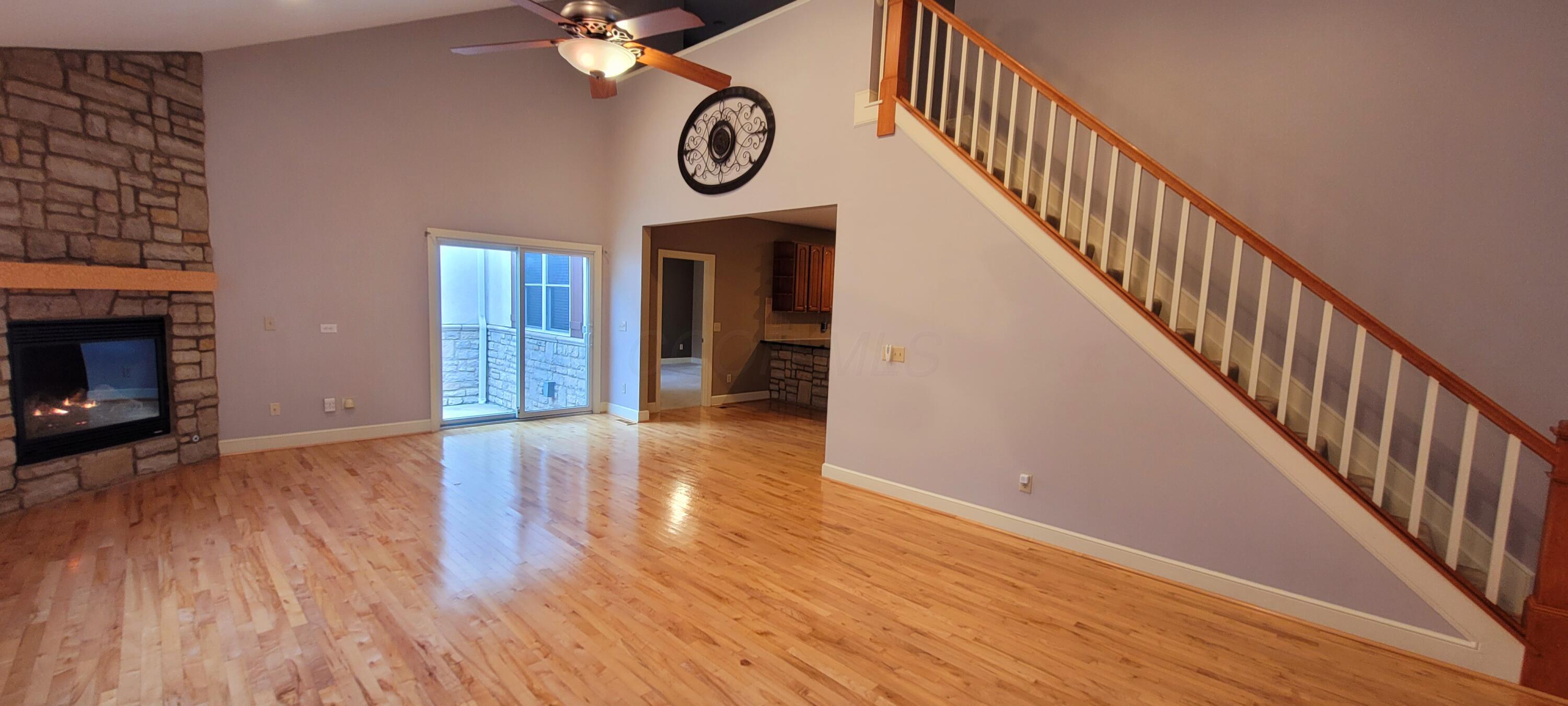 5016 Postlewaite Road Columbus, OH 43235 - Photo 2 of 25 20