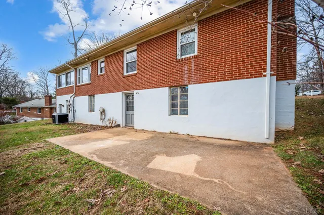 $269,900 | 102 Dale Avenue, Lynchburg, VA 24502