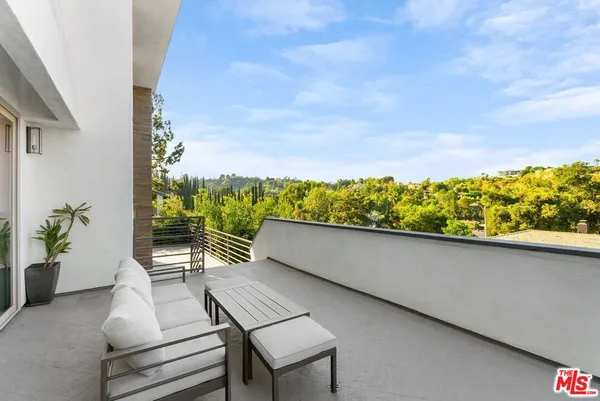 $2,795,000 | 3539 Alana Drive, Sherman Oaks, CA 91403