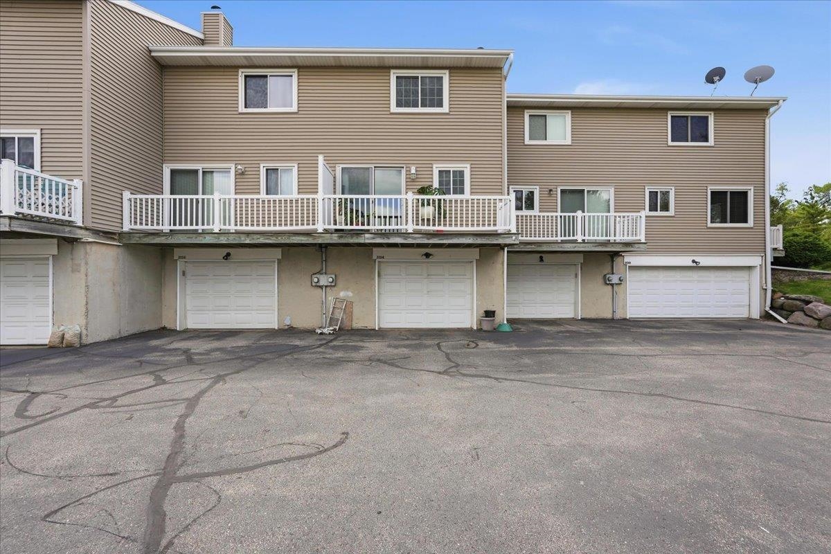 3134 Patty Lane, Unit 3134 Middleton, WI 53562 - Photo 6 of 35