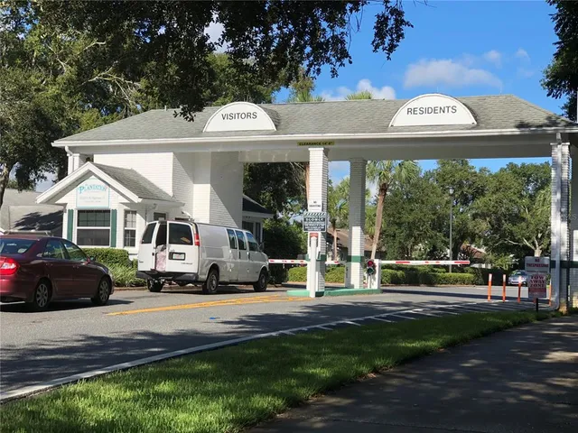 $173,000 | 25100 Pine Hill, Leesburg, FL 34748