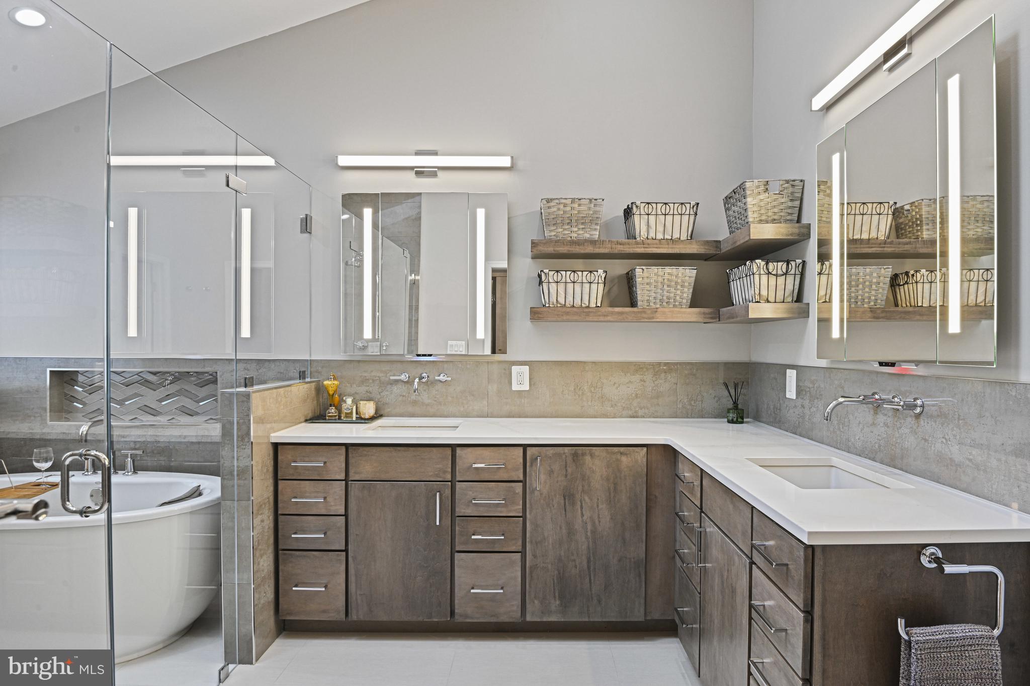 1978 Logan Manor Drive Reston, VA 20190 - Photo 23 of 42