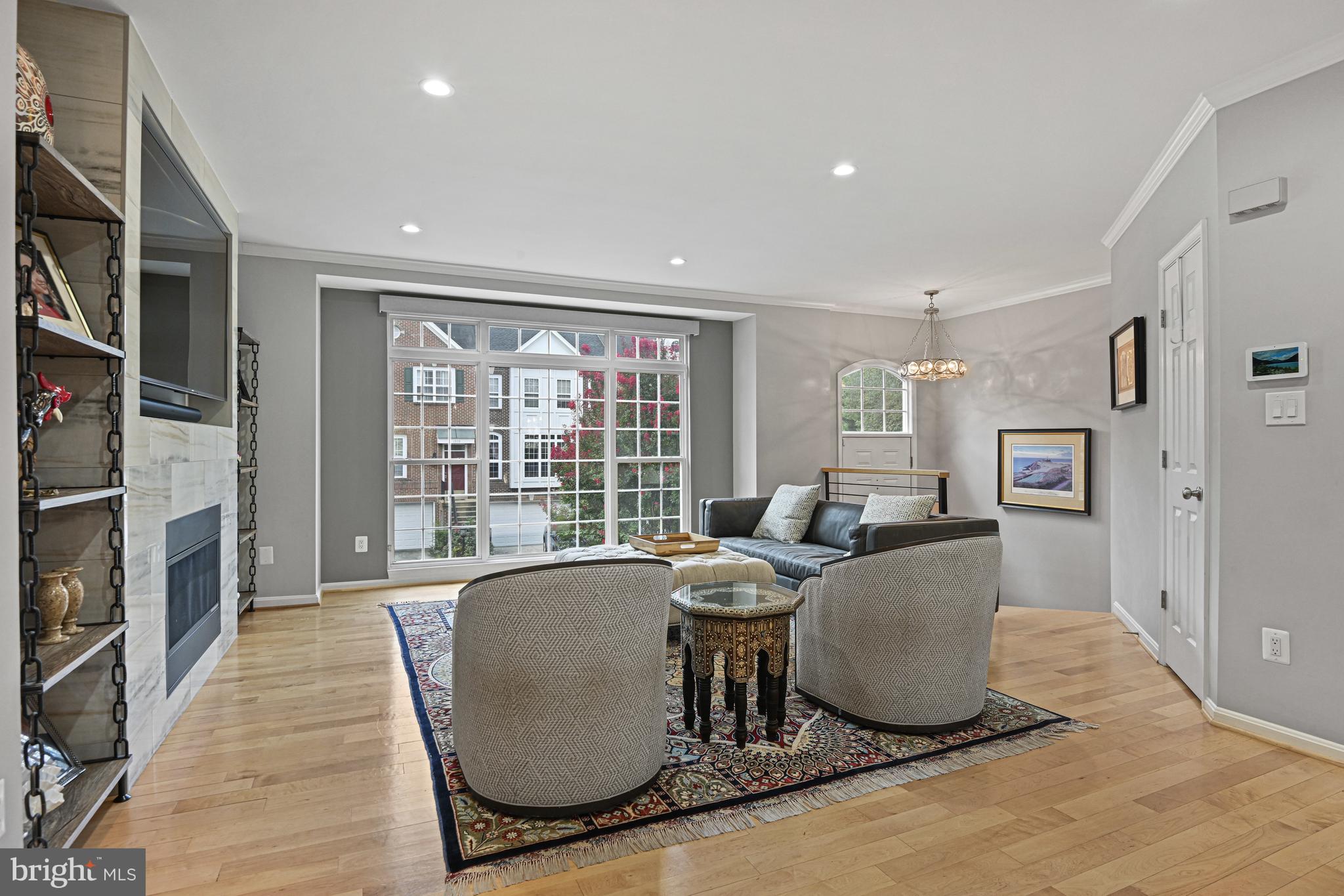 1978 Logan Manor Drive Reston, VA 20190 - Photo 5 of 42