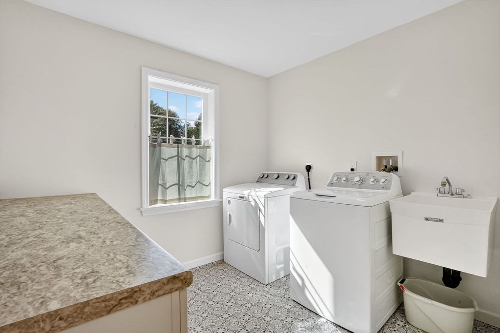 41 Dennis Road Longmeadow, MA 01106 - Photo 23 of 41 a utility room with dryer and washer