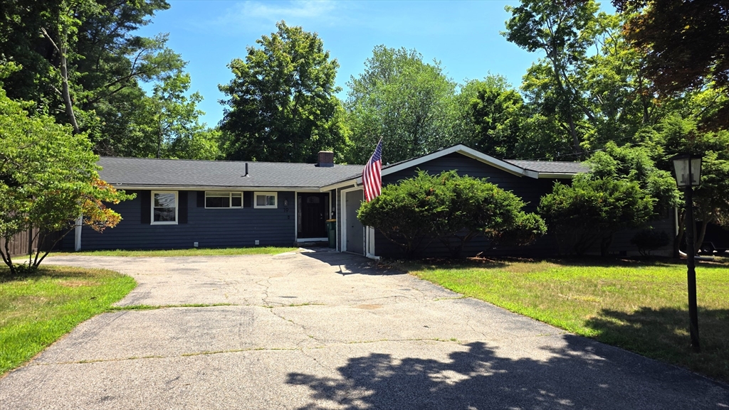 19 Avon Road Norwood, MA 02062 - Photo 1 of 39
