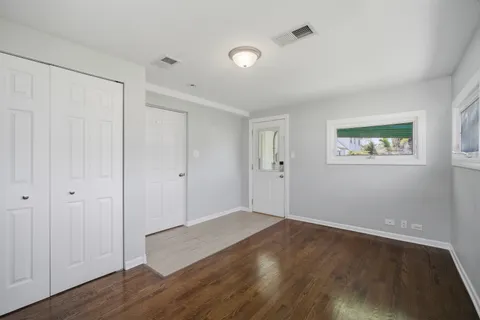 $300,000 | 1522 North Hillside Avenue, Berkeley, IL 60163