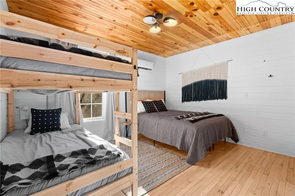 $420,000 | 68 Bear Den Mountain Drive, Spruce Pine, NC 28777