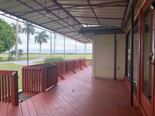 2727 Bacom Point Road Pahokee, FL 33476 - Photo 24 of 27 Porch
