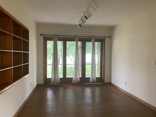 2727 Bacom Point Road Pahokee, FL 33476 - Photo 9 of 27 Bonus room off Master