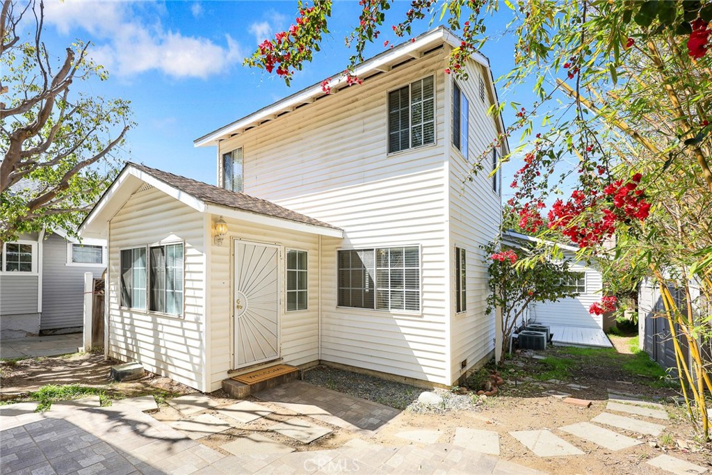 347 Stedman Place Monrovia, CA 91016 - Photo 3 of 30