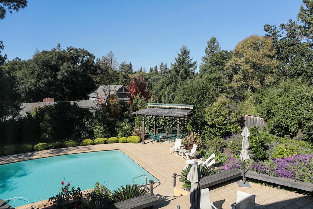 892 Lathrop Drive Stanford, CA 94305 - Photo 15 of 24