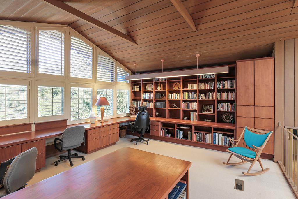 892 Lathrop Drive Stanford, CA 94305 - Photo 7 of 24