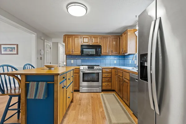 $775,000 | 46 Rainbow Farm Road, Yarmouth, ME 04096