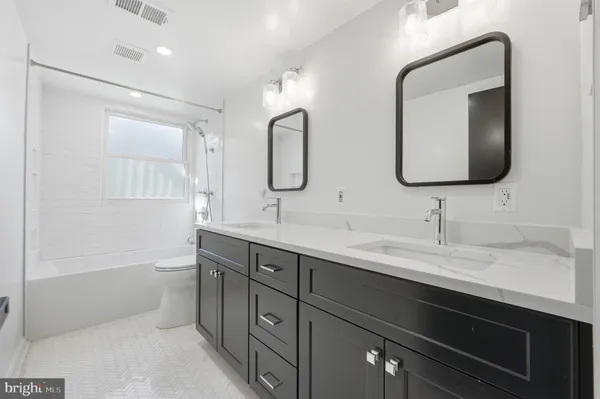 $4,999 | 448 Summers Drive, Alexandria, VA 22301