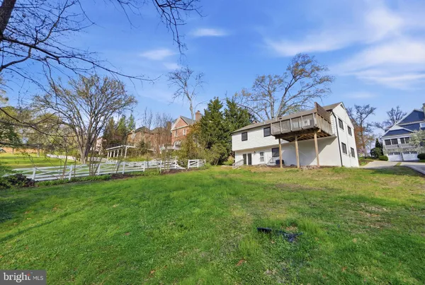 $4,999 | 448 Summers Drive, Alexandria, VA 22301