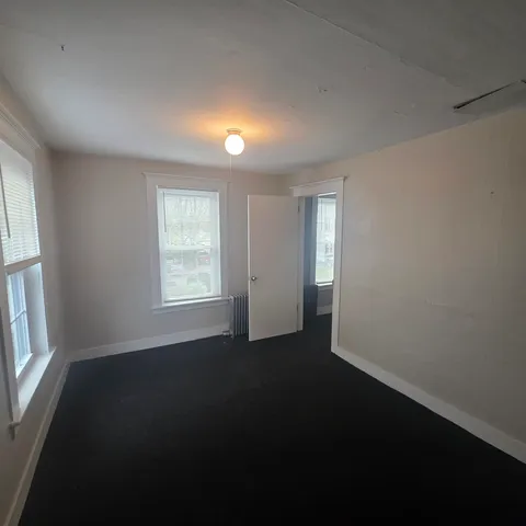 $1,100 | 36 Prospect Street, Claremont, NH 03743