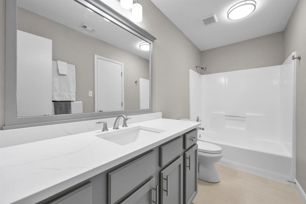 109 Fm 2280, Unit 111F Cleburne, TX 76031 - Photo 5 of 9