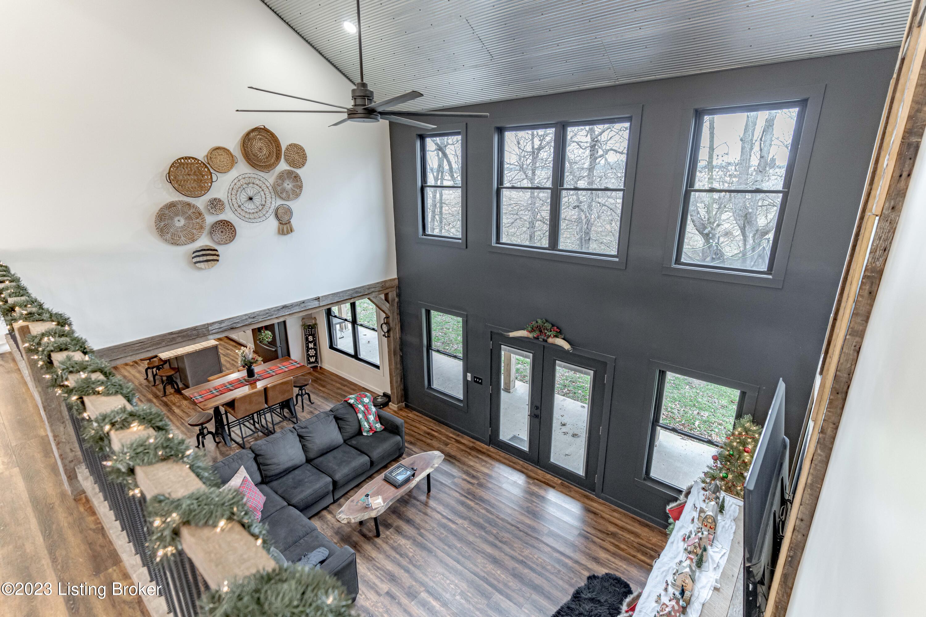 2185 McDowell Road Hodgenville, KY 42748 - Photo 36 of 90 Check out those balcony views...