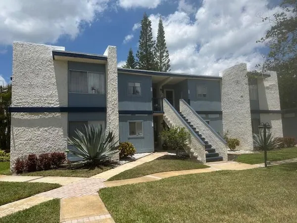 $1,750 | 1561 Northeast 12th Terrace, Unit C7, Jensen Beach, FL 34957