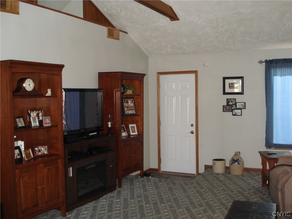 200 Hester Avenue Clay, NY 13212 - Photo 14 of 26