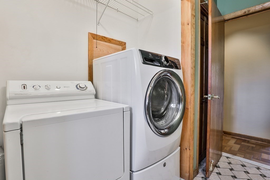 37 Cobleigh Road Boxborough, MA 01719 - Photo 21 of 40