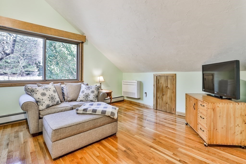 37 Cobleigh Road Boxborough, MA 01719 - Photo 24 of 40