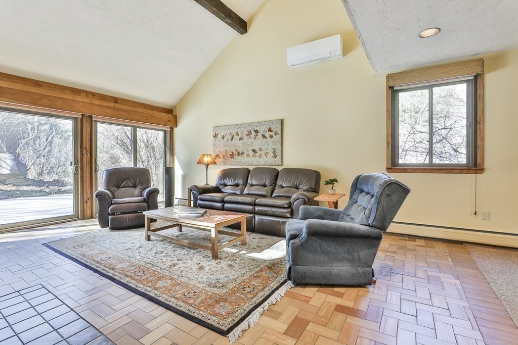37 Cobleigh Road Boxborough, MA 01719 - Photo 9 of 40