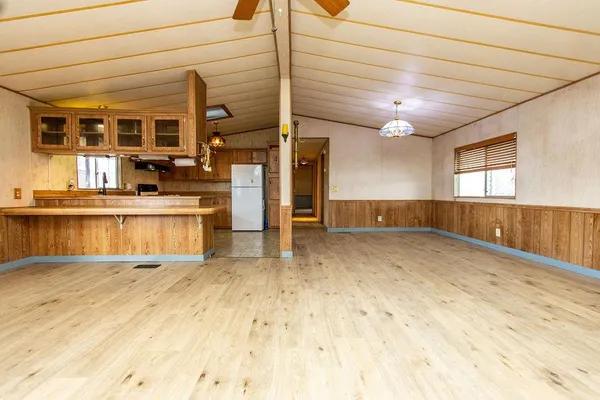 a view of a storage & utility room