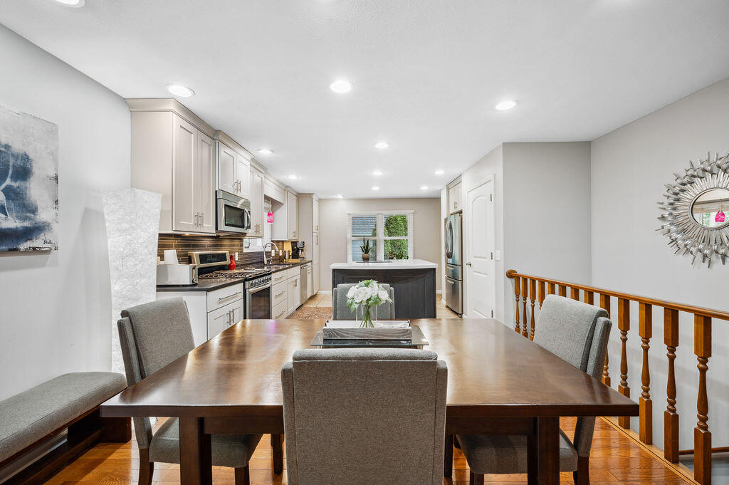 3999 Ravina Terrace St. Joseph, MI 49085 - Photo 8 of 40 a8