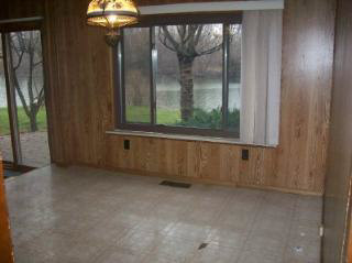 9045 North Custer Road Monroe, MI 48162 - Photo 6 of 7 350976-5.JPG