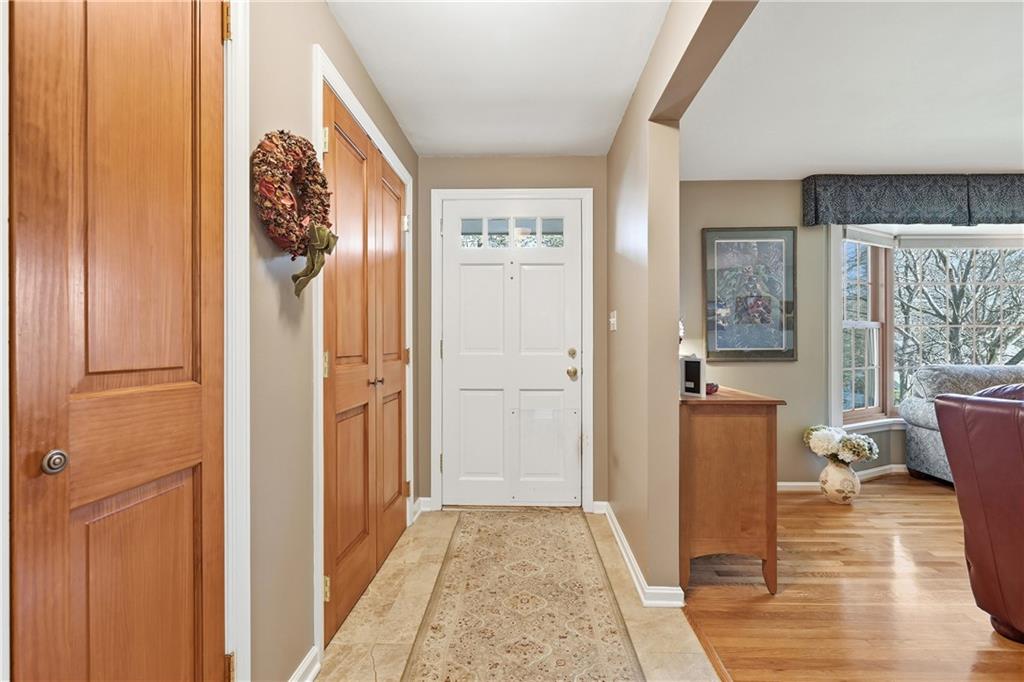 900 Old Hickory Road Pittsburgh, PA 15243 - Photo 3 of 45