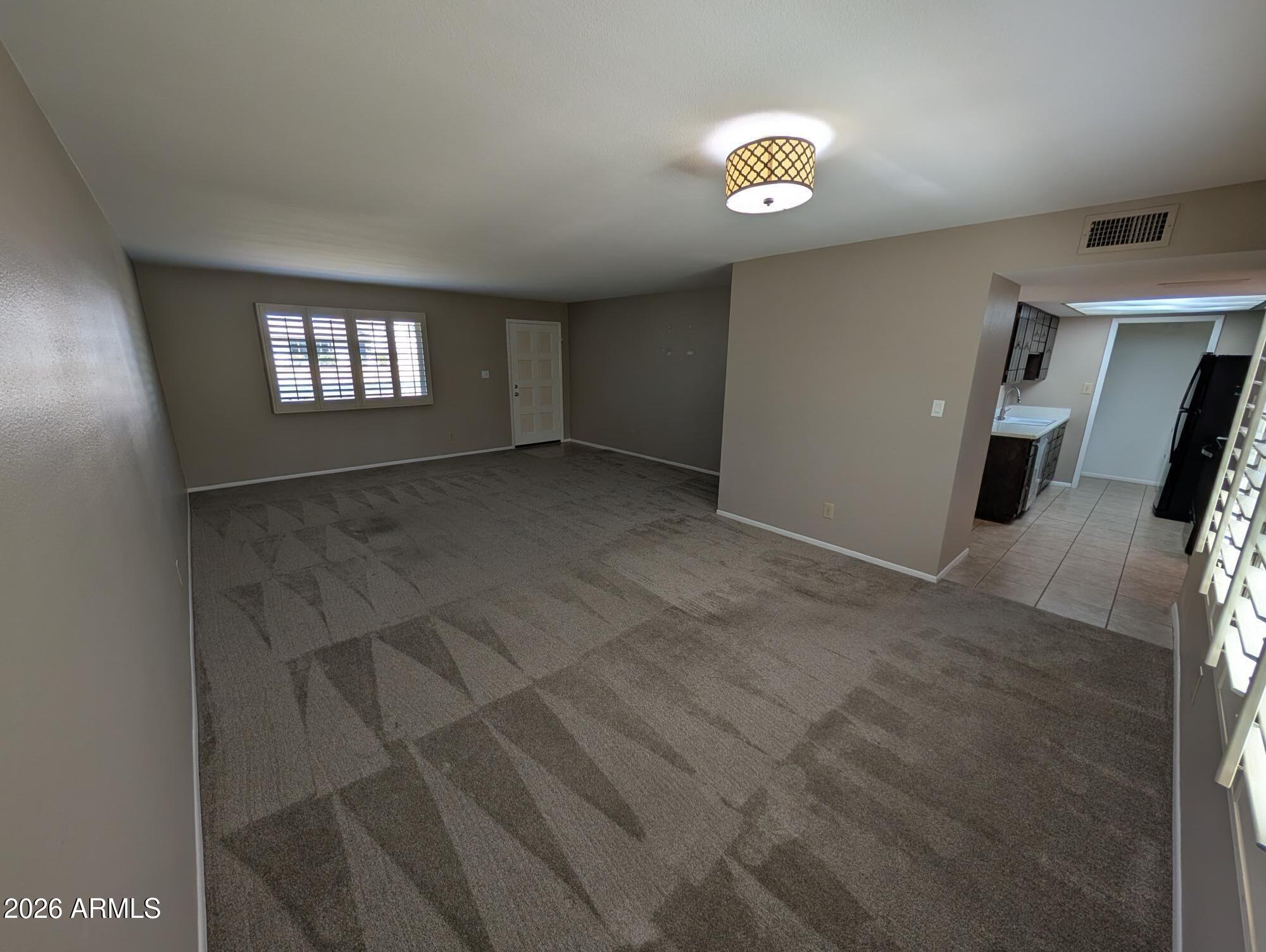 4814 South Birch Street Tempe, AZ 85282 - Photo 4 of 15