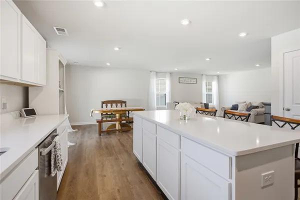 $424,900 | 294 Utica Bnd Court, Seneca, SC 29678