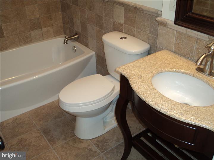 12118 Aster Road Philadelphia, PA 19154 - Photo 13 of 19