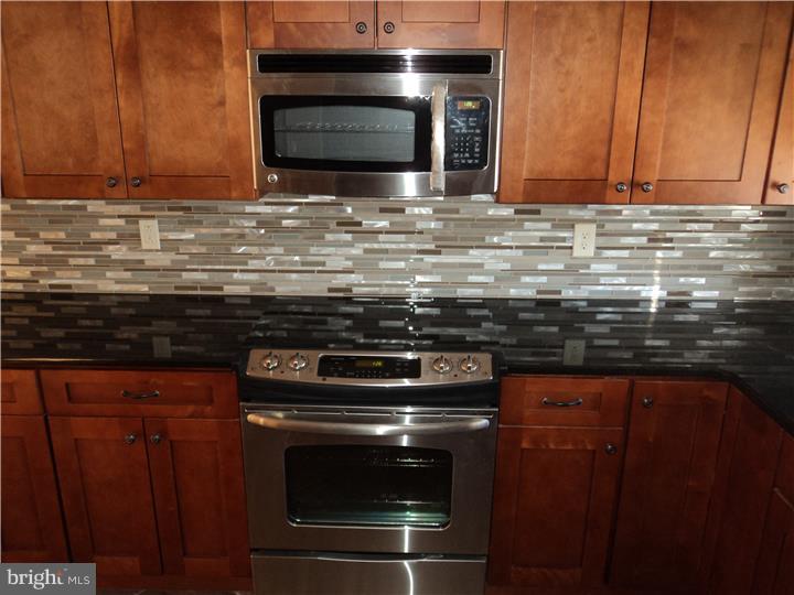 12118 Aster Road Philadelphia, PA 19154 - Photo 4 of 19
