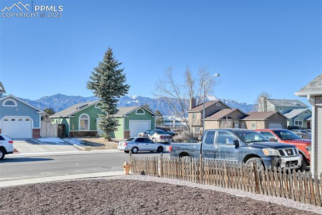 1475 Ride Lane Colorado Springs, CO 80916 - Photo 35 of 38
