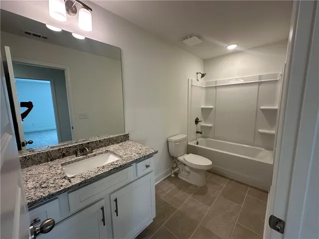 $378,672 | 5605 Overview Drive, Unit 115, Flowery Branch, GA 30542