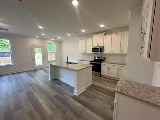 $378,672 | 5605 Overview Drive, Unit 115, Flowery Branch, GA 30542