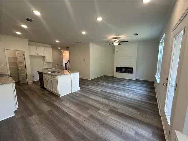 $378,672 | 5605 Overview Drive, Unit 115, Flowery Branch, GA 30542