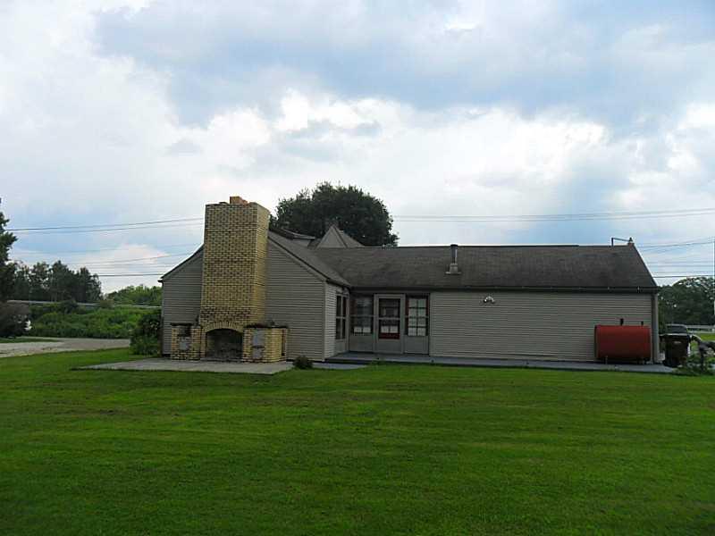 3979 North Hermitage Road Transfer, PA 16154 - Photo 17 of 18 Exterior Back.