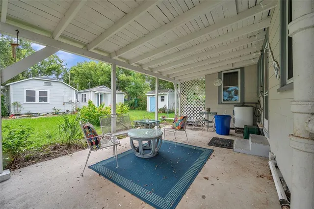 $2,200 | 2502 York Street South, Gulfport, FL 33707
